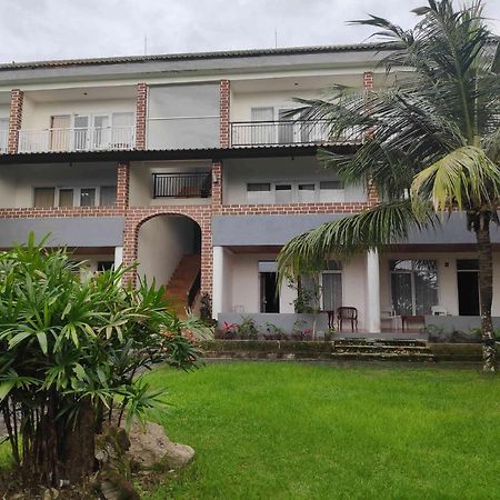 Pecatu Guesthouse Uluwatu  Ngoại thất bức ảnh