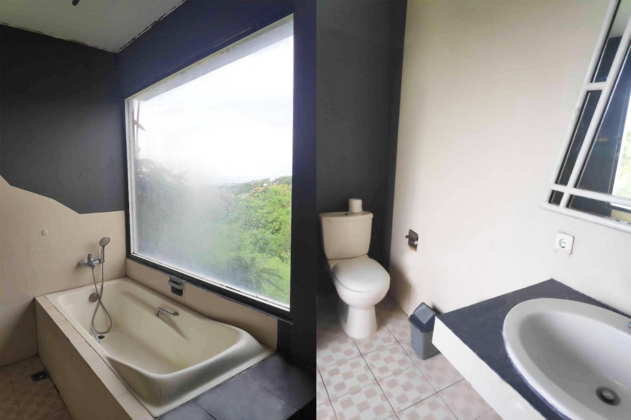 Pecatu Guesthouse Uluwatu  Ngoại thất bức ảnh