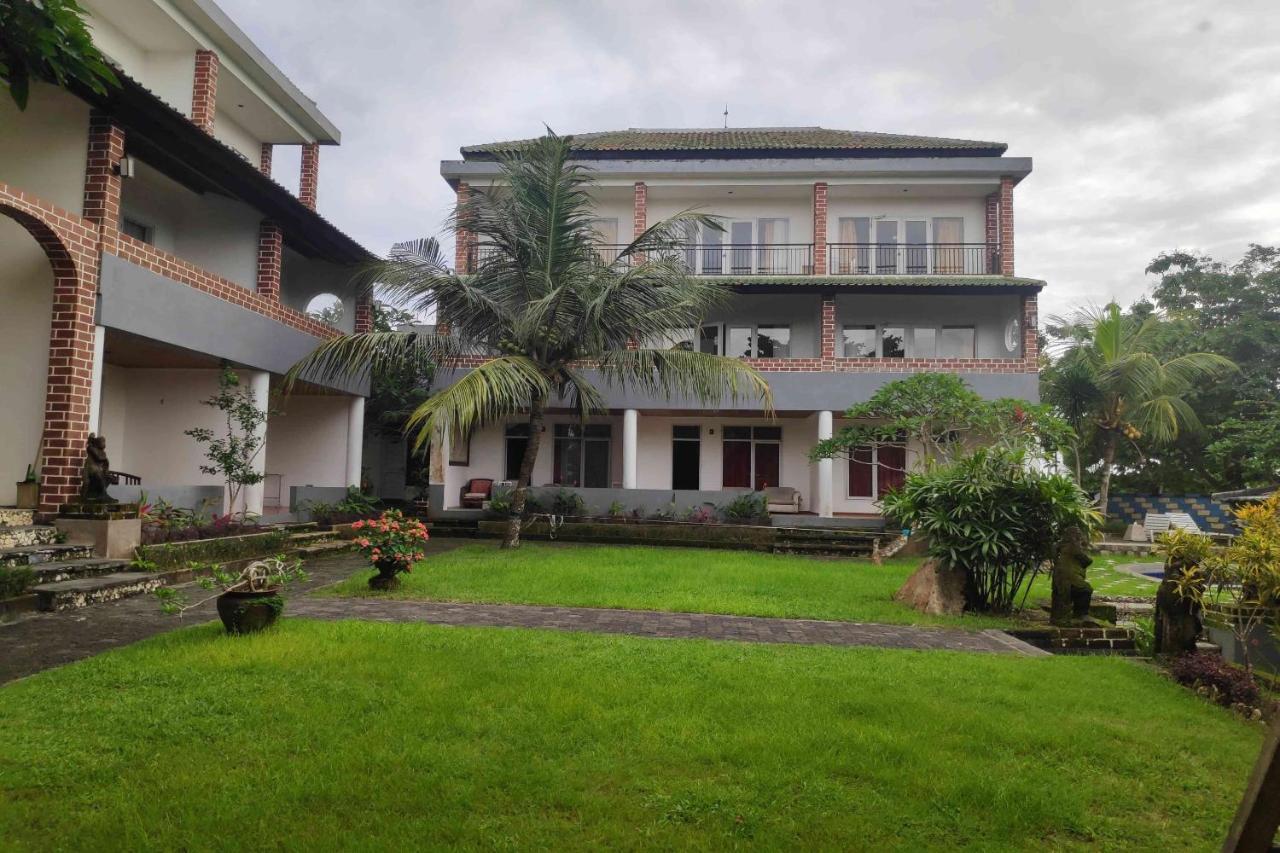Pecatu Guesthouse Uluwatu  Ngoại thất bức ảnh