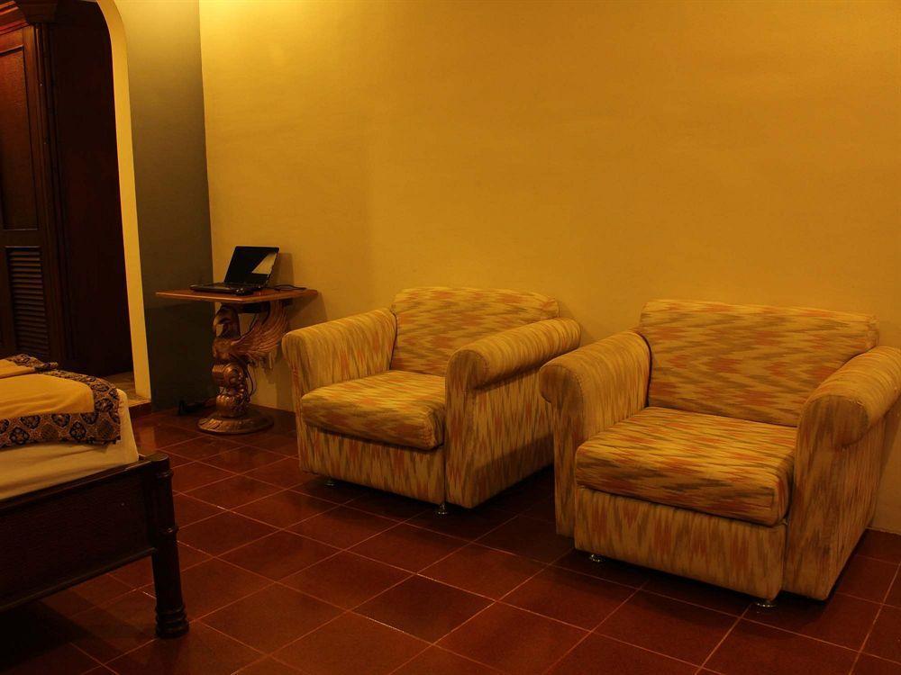 Pecatu Guesthouse Uluwatu  Ngoại thất bức ảnh